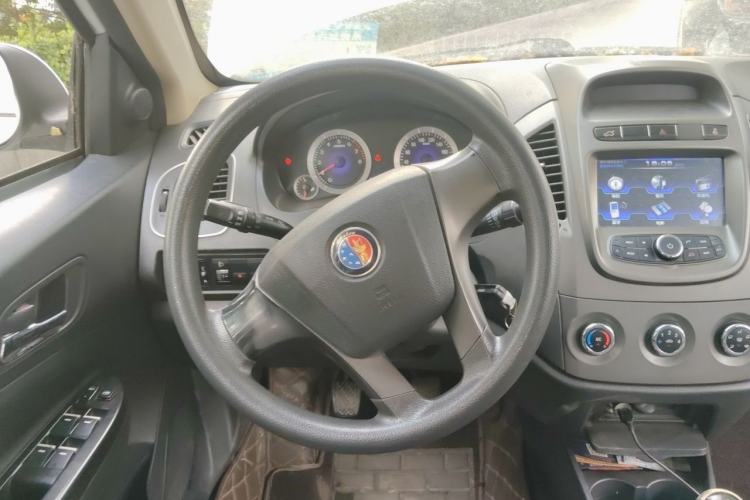 Used Geely Auto Diamond 2015 Sedan 1.5L Manual SuperDeluxe Model Steering Wheel