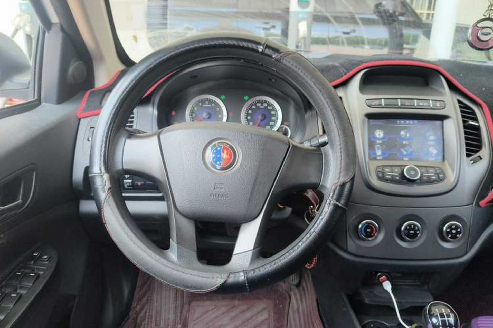 Used Geely Auto Diamond 2015 Sedan 1.5L Manual SuperDeluxe Model Steering Wheel