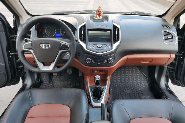 Used Geely Auto Diamond 2016 1.5L Manual Elite Edition Center Console
