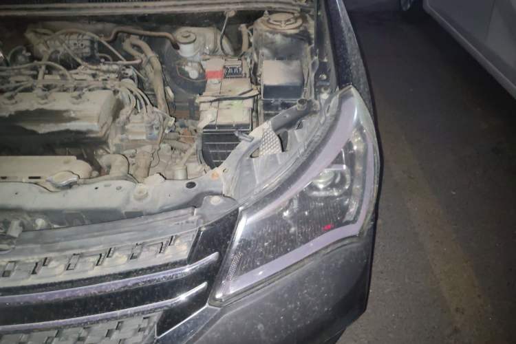 Used Geely Auto Diamond 2016 1.5L Manual Elite Version China IV Standard Engine Bay Left