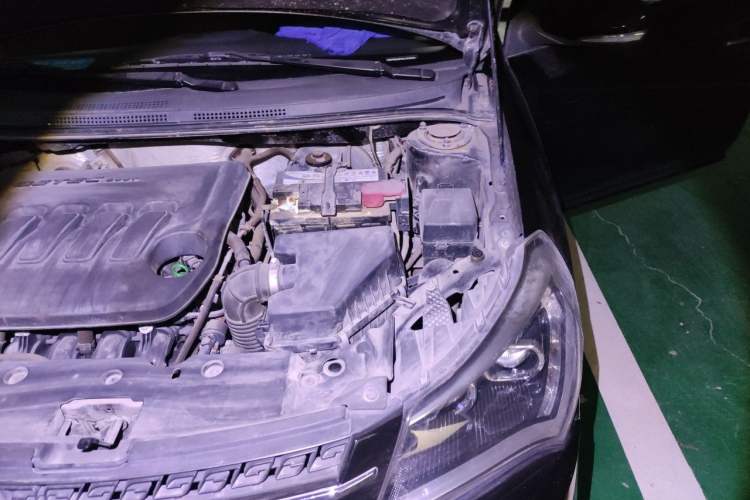 Used Geely Auto Diamond 2016 1.5L Manual Elite Edition Engine Bay Left