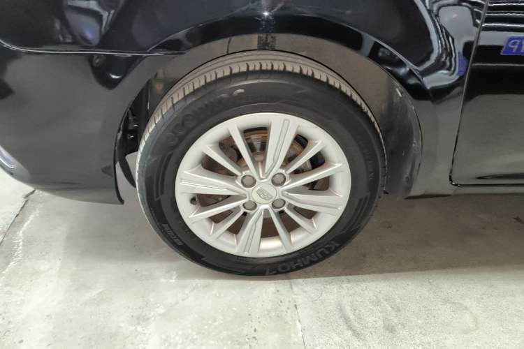 Used Geely Auto Diamond 2016 1.5L Manual Entry-Level Trim Exterior 2