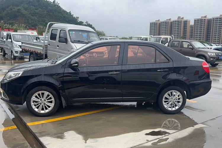 Used Geely Auto Diamond 2016 1.5L Manual Entry-Level Trim Exterior 3