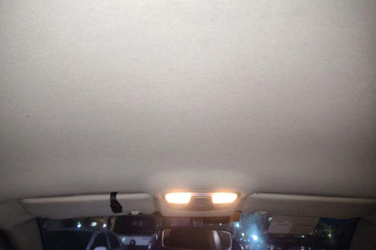 Used Geely Auto Diamond 2016 1.5L Manual Elite Version China IV Standard Headliner