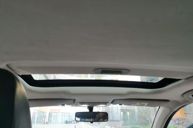 Used Geely Auto Diamond 2016 1.5L Manual Elite Edition Headliner