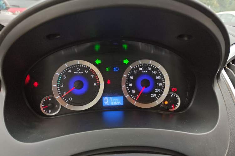 Used Geely Auto Diamond 2016 1.5L Manual Elite Version China IV Standard Instrument Cluster