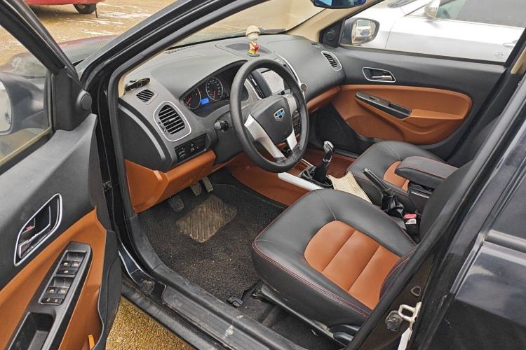 Used Geely Auto Diamond 2016 1.5L Manual Entry-Level Trim Interior 2