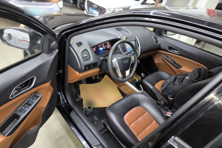 Used Geely Auto Diamond 2016 1.5L Manual Entry-Level Trim Interior 3
