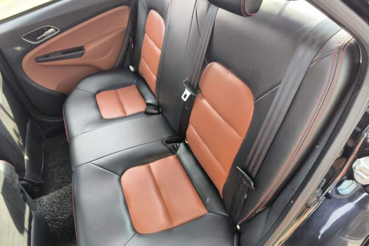 Used Geely Auto Diamond 2016 1.5L Manual Elite Edition Left Rear Seat