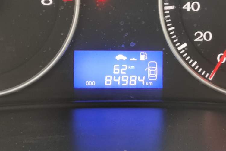 Used Geely Auto Diamond 2016 1.5L Manual Elite Edition Odometer Close Up