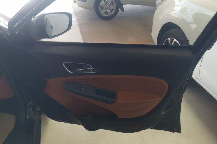 Used Geely Auto Diamond 2016 1.5L Manual Elite Edition Right Front Door Interior