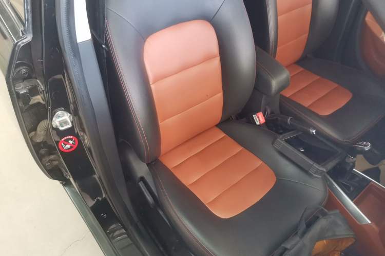 Used Geely Auto Diamond 2016 1.5L Manual Elite Edition Right Front Seat