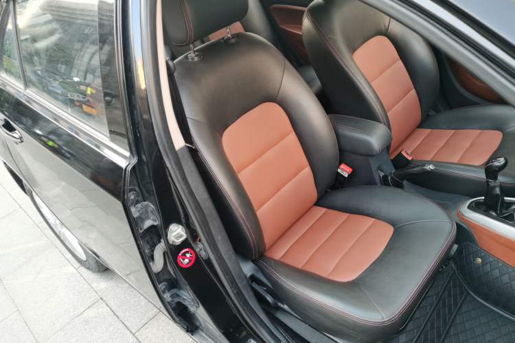 Used Geely Auto Diamond 2016 1.5L Manual Elite Edition Right Front Seat