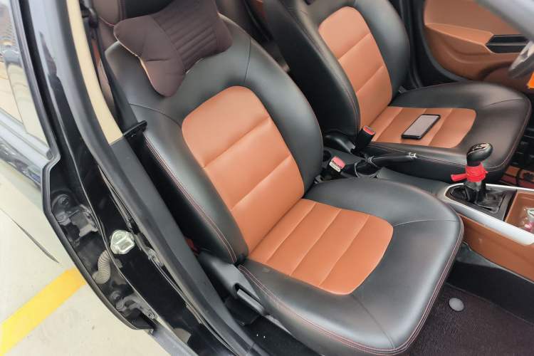 Used Geely Auto Diamond 2016 1.5L Manual Entry-Level Trim Right Front Seat