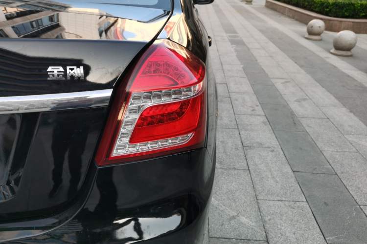 Used Geely Auto Diamond 2016 1.5L Manual Elite Edition Right Rear Taillight