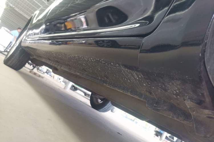 Used Geely Auto Diamond 2016 1.5L Manual Elite Edition Right Side Sill