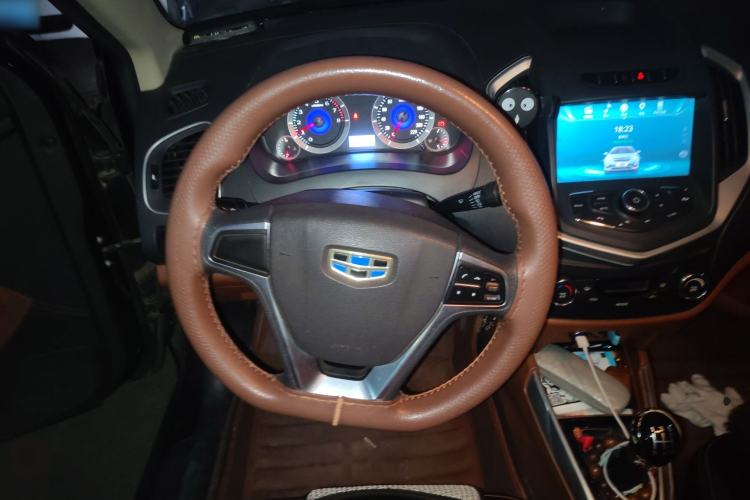 Used Geely Auto Diamond 2016 1.5L Manual Elite Version China IV Standard Steering Wheel