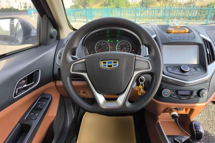 Used Geely Auto Diamond 2016 1.5L Manual Elite Edition Steering Wheel