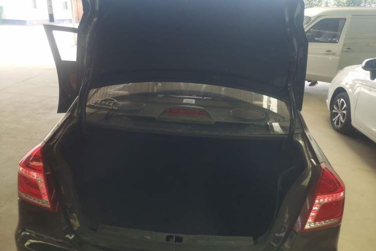 Used Geely Auto Diamond 2016 1.5L Manual Elite Edition Trunk