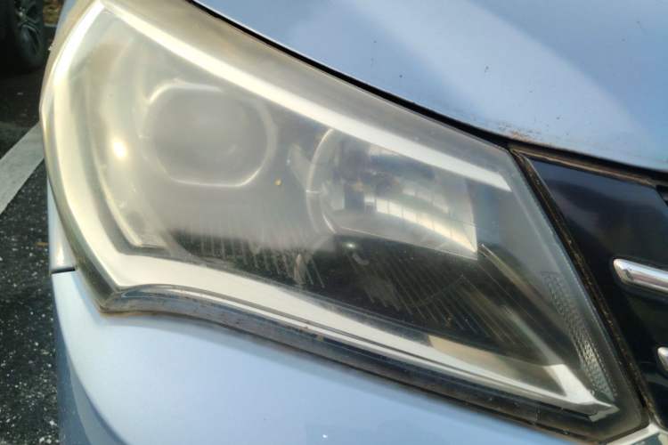 Used Geely Auto Diamond 2016 1.5L Automatic Luxury Version Right Front Headlight
