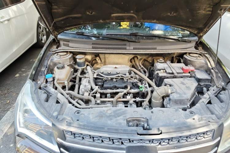 Used Geely Auto Diamond 2016 1.5L Manual Elite Edition Engine Bay Right