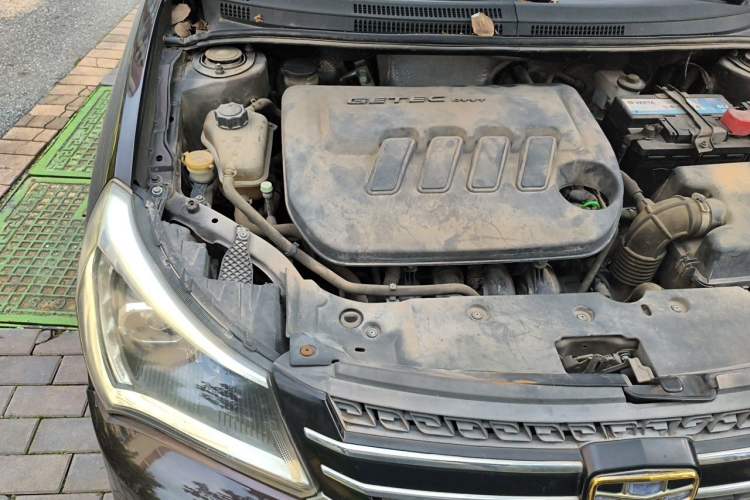 Used Geely Auto Diamond 2016 1.5L Manual Elite Edition Engine Bay Right