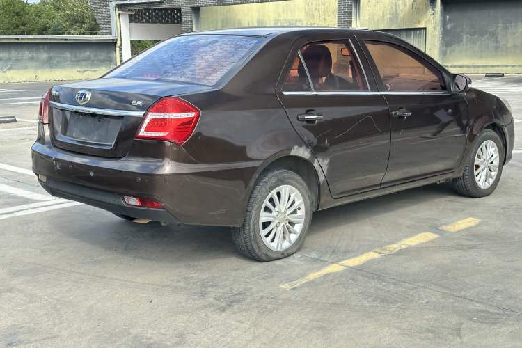 Used Geely Auto Diamond 2016 1.5L Manual Elite Edition Exterior 5