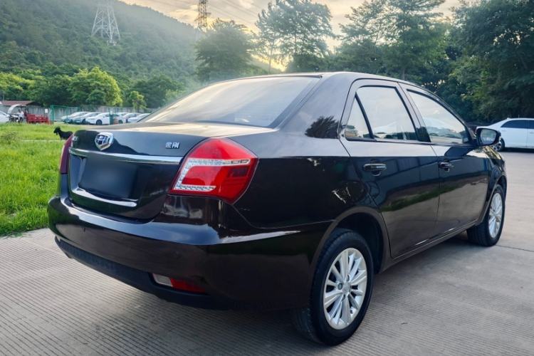 Used Geely Auto Diamond 2016 1.5L Manual Elite Edition Exterior 5