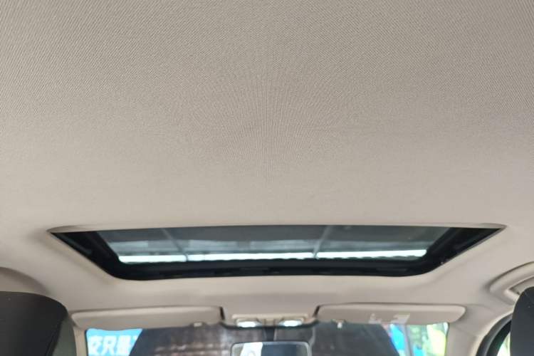 Used Geely Auto Diamond 2016 1.5L Manual Elite Edition Headliner