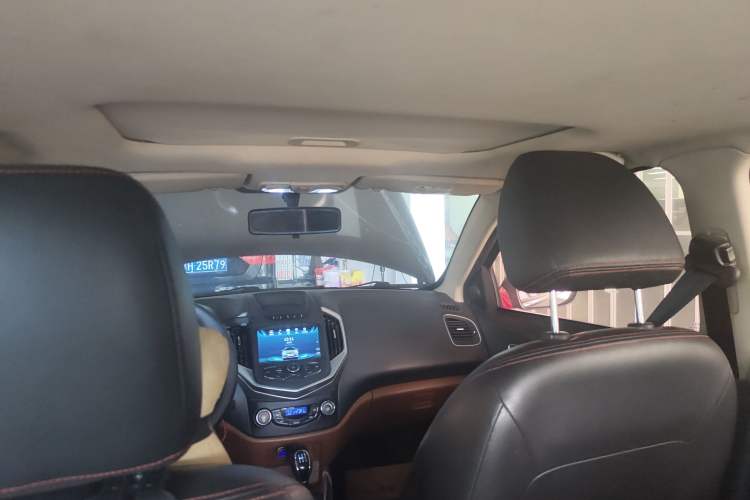 Used Geely Auto Diamond 2016 1.5L Manual Elite Edition Headliner