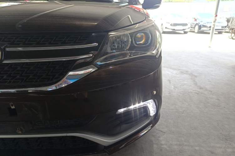 Used Geely Auto Diamond 2016 1.5L Manual Elite Edition Left Front Headlight