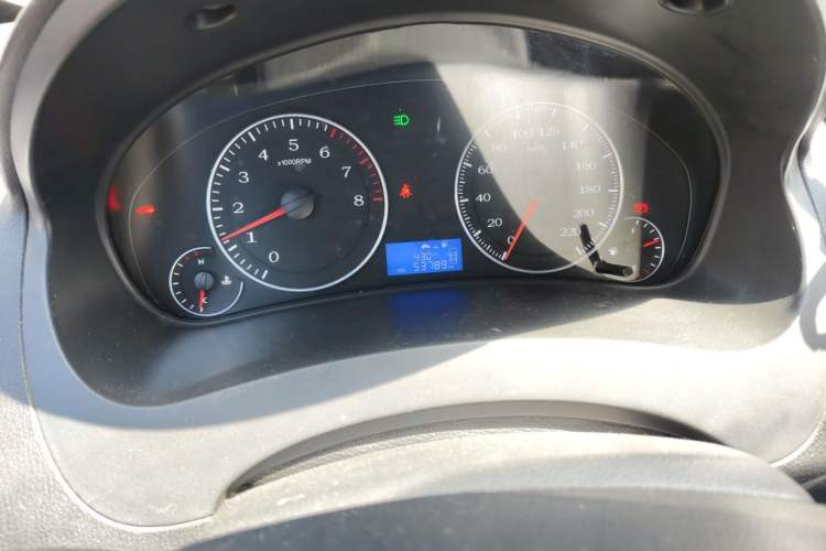 Used Geely Auto Diamond 2016 1.5L Manual Elite Edition Odometer Close Up
