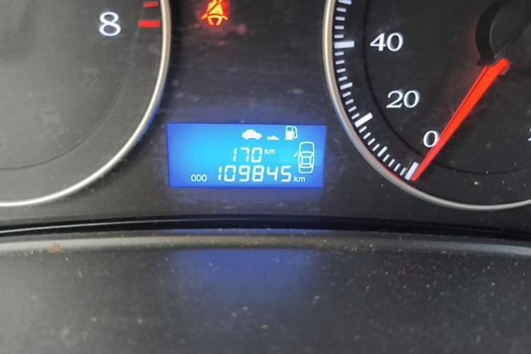 Used Geely Auto Diamond 2016 1.5L Manual Elite Edition Odometer Close Up