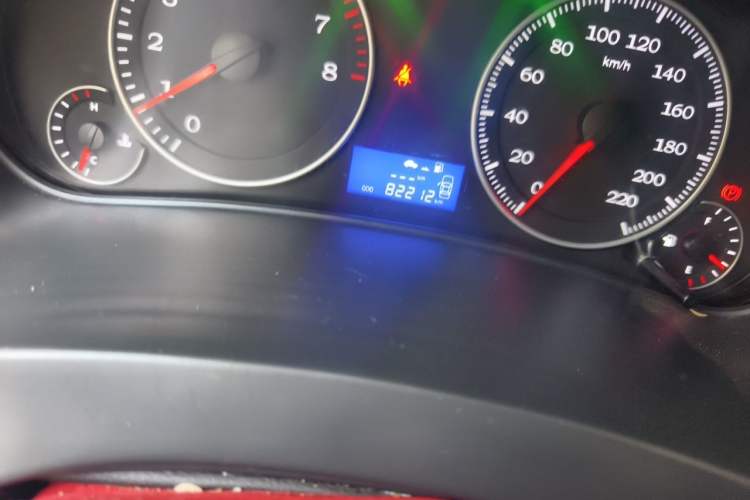 Used Geely Auto Diamond 2016 1.5L Manual Entry-Level Trim Odometer Close Up