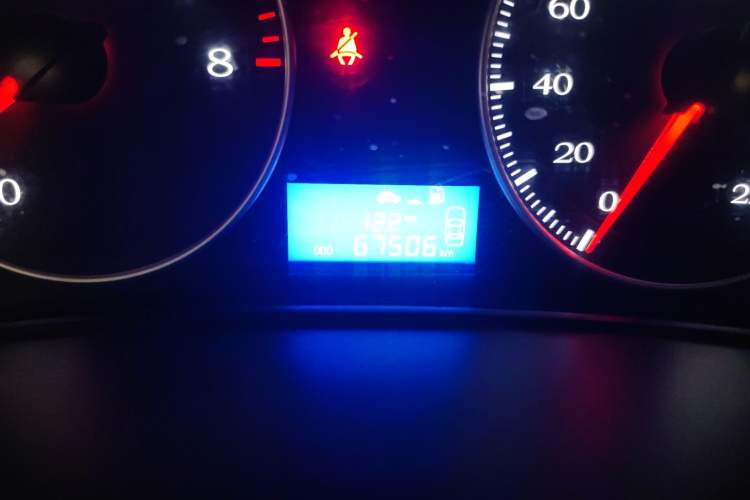 Used Geely Auto Diamond 2016 1.5L Manual Entry-Level Trim Odometer Close Up