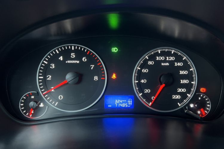 Used Geely Auto Diamond 2016 1.5L Manual Elite Edition Odometer Close Up