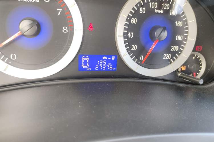 Used Geely Auto Diamond 2016 1.5L Manual Elite Edition Odometer Close Up