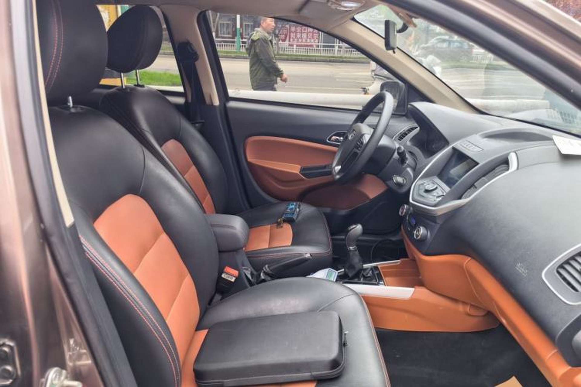 Used Geely Auto Diamond 2016 1.5L Manual Elite Edition Right Front Seat