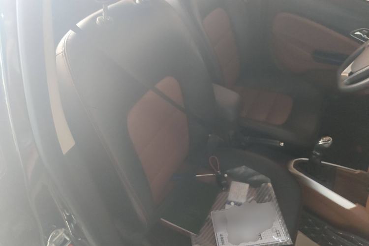 Used Geely Auto Diamond 2016 1.5L Manual Elite Edition Right Front Seat