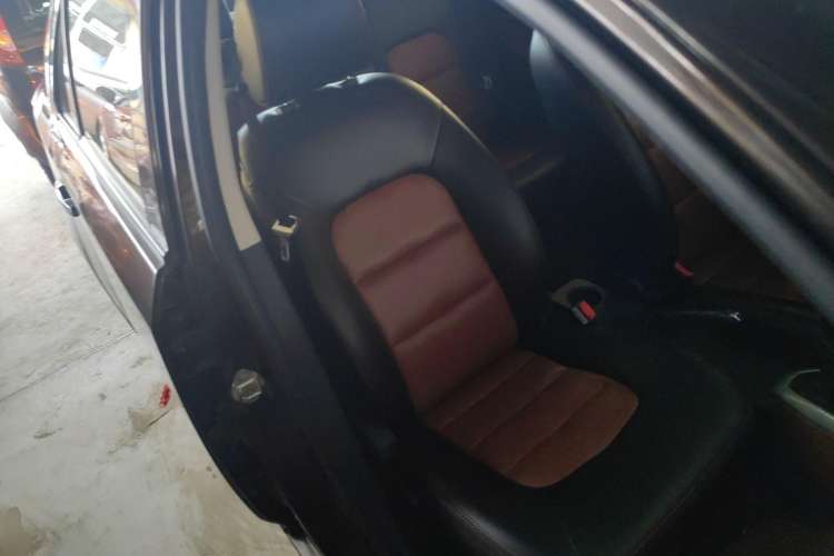 Used Geely Auto Diamond 2016 1.5L Manual Entry-Level Trim Right Front Seat