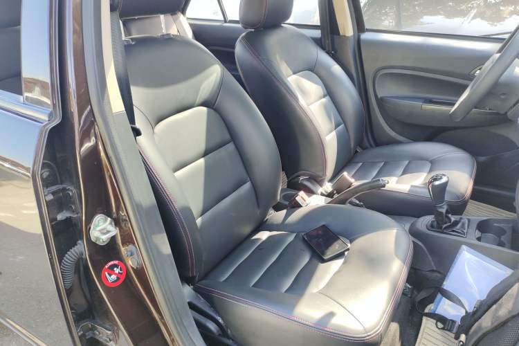 Used Geely Auto Diamond 2016 1.5L Manual Elite Edition Right Front Seat