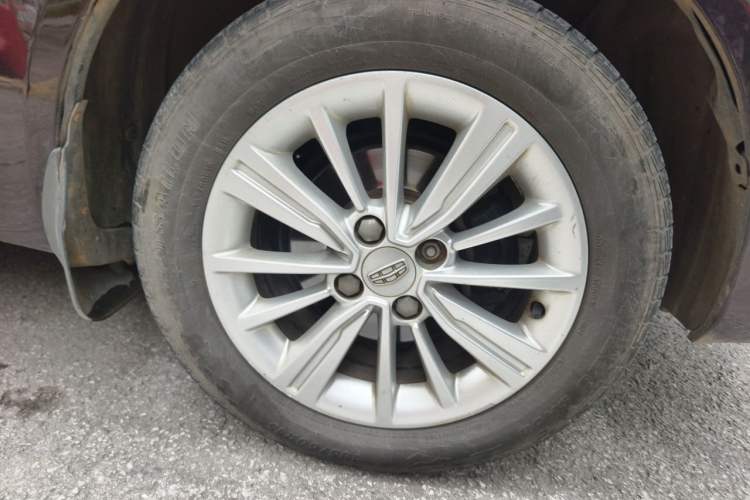 Used Geely Auto Diamond 2016 1.5L Manual Entry-Level Trim Right Front Wheel Hub