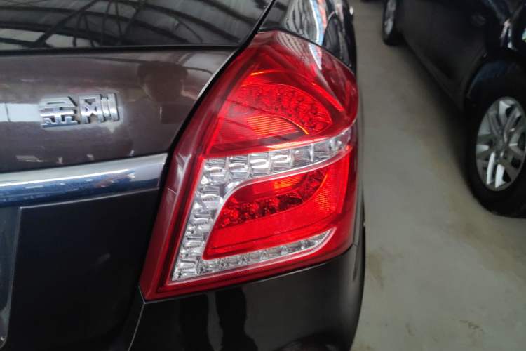 Used Geely Auto Diamond 2016 1.5L Manual Entry-Level Trim Right Rear Taillight