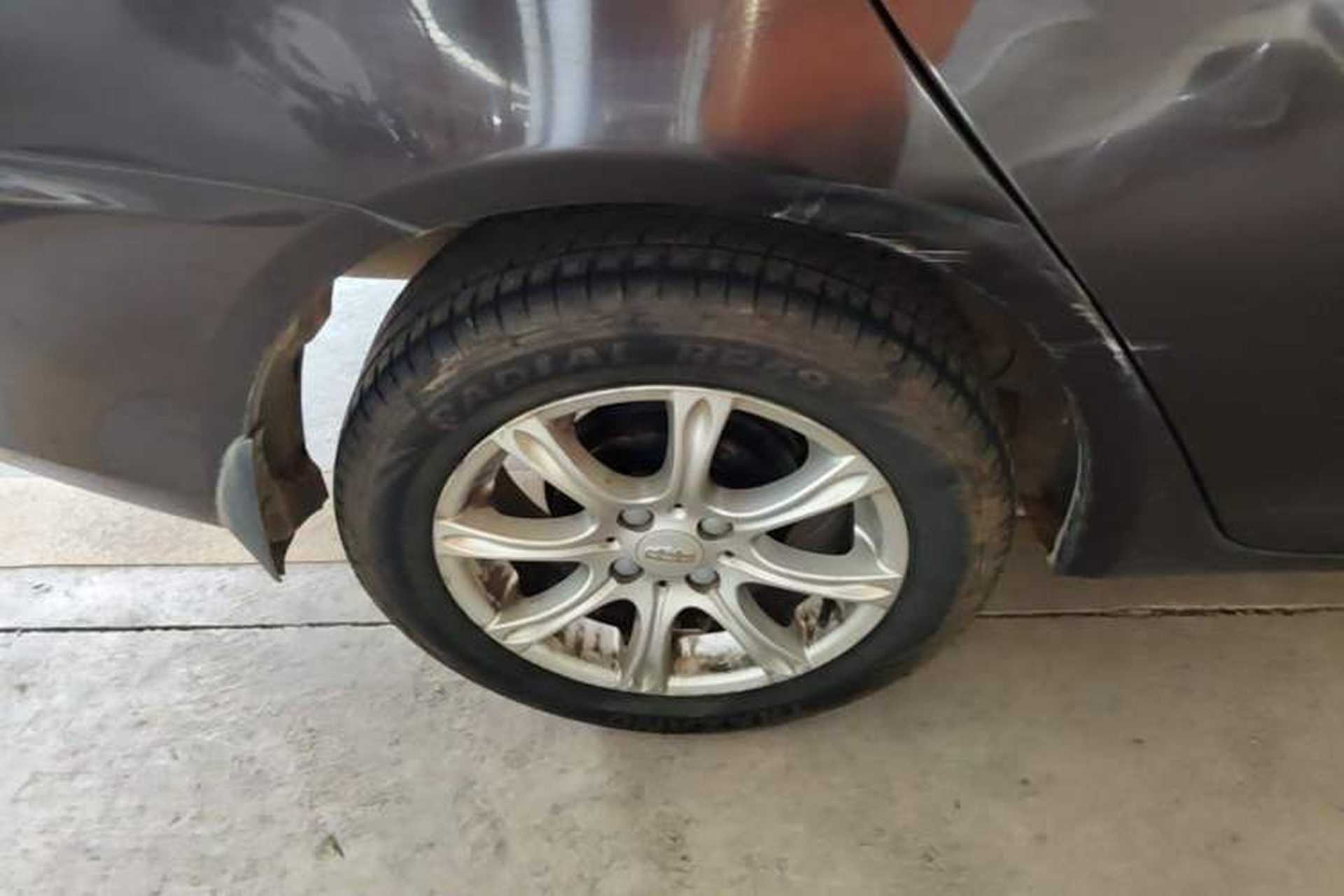 Used Geely Auto Diamond 2016 1.5L Manual Elite Edition Right Rear Wheel Hub