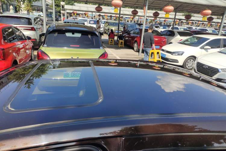 Used Geely Auto Diamond 2016 1.5L Manual Elite Edition Roof