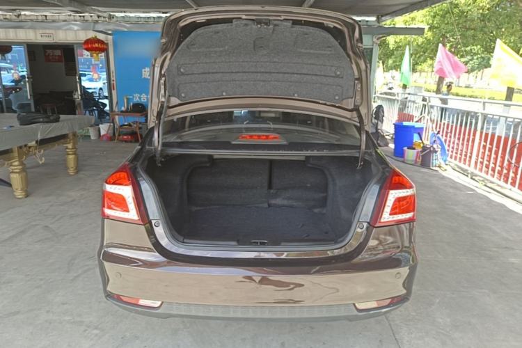 Used Geely Auto Diamond 2016 1.5L Manual Elite Edition Trunk