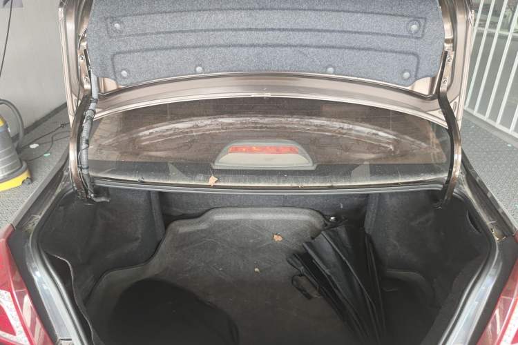 Used Geely Auto Diamond 2016 1.5L Manual Elite Edition Trunk