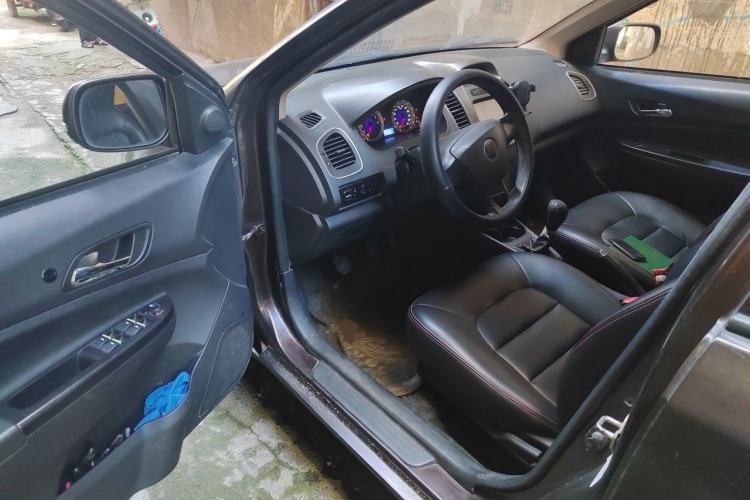 Used Geely Auto Diamond 2016 1.5L Manual Entry-Level Model China IV Standard Driver Seat