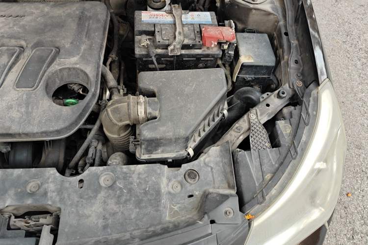 Used Geely Auto Diamond 2016 1.5L Manual Elite Edition Engine Bay Left