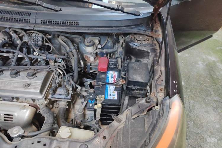 Used Geely Auto Diamond 2016 1.5L Manual Entry-Level Model China IV Standard Engine Bay Left
